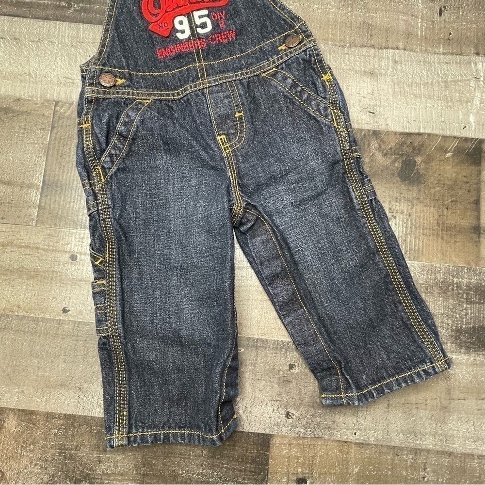 OshKosh B’gosh Denim Overall size 9 months - Picture 3 of 9
